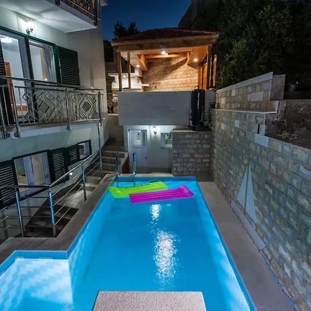 Katy Mit Garten- Grill Und Terrasse By Interhome Σπίτι διακοπών *
