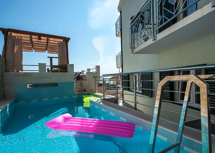 Katy Mit Garten- Grill Und Terrasse By Interhome Sevid