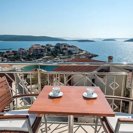 Katy Mit Garten- Grill Und Terrasse By Interhome * Sevid