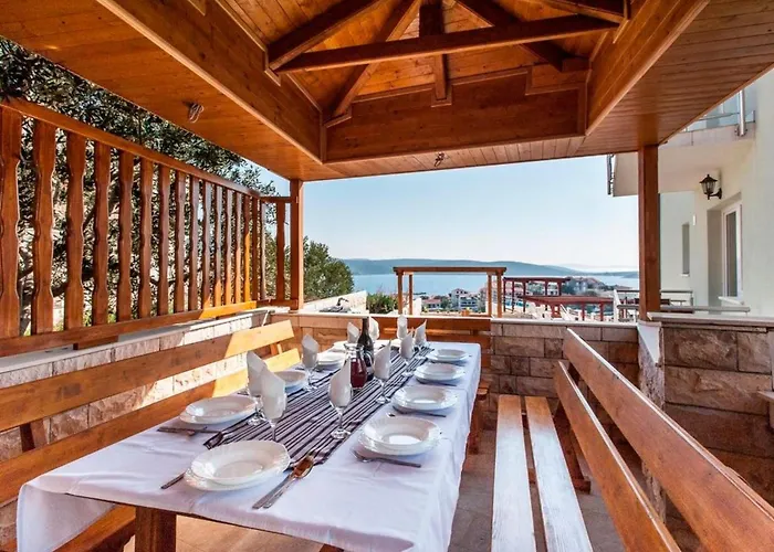 Katy Mit Garten- Grill Und Terrasse By Interhome