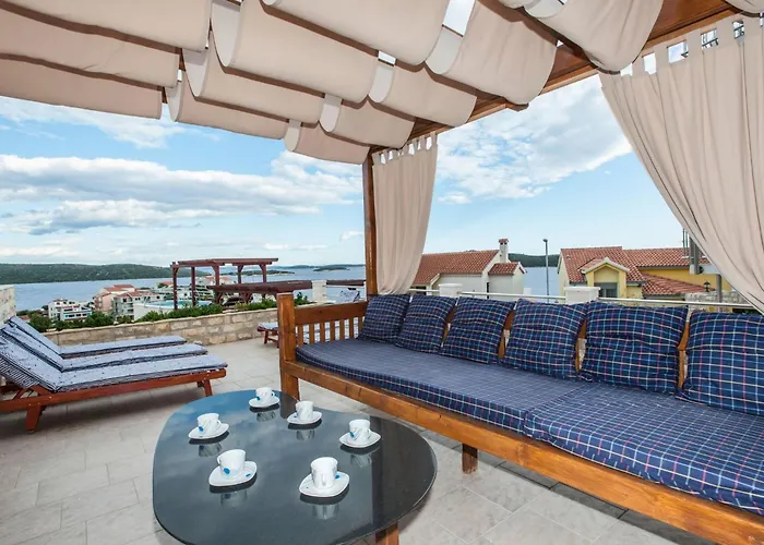 Vikendica Katy Mit Garten- Grill Und Terrasse By Interhome *