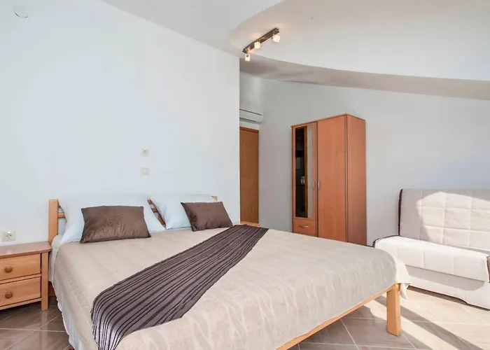 Katy Mit Garten- Grill Und Terrasse By Interhome Sevid